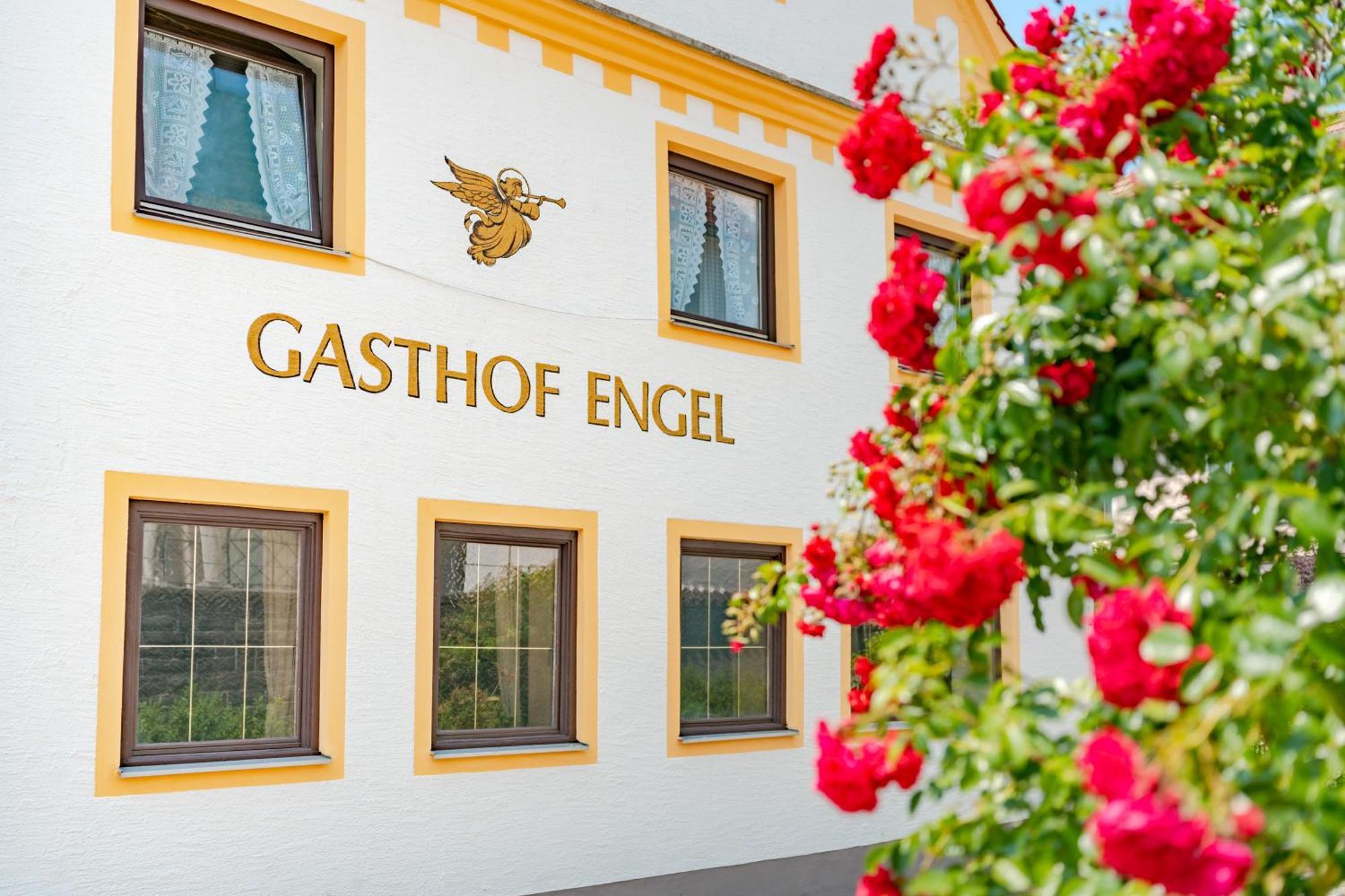 Hotel Garni "Zum Engel" Oberguenzburg Dış mekan fotoğraf